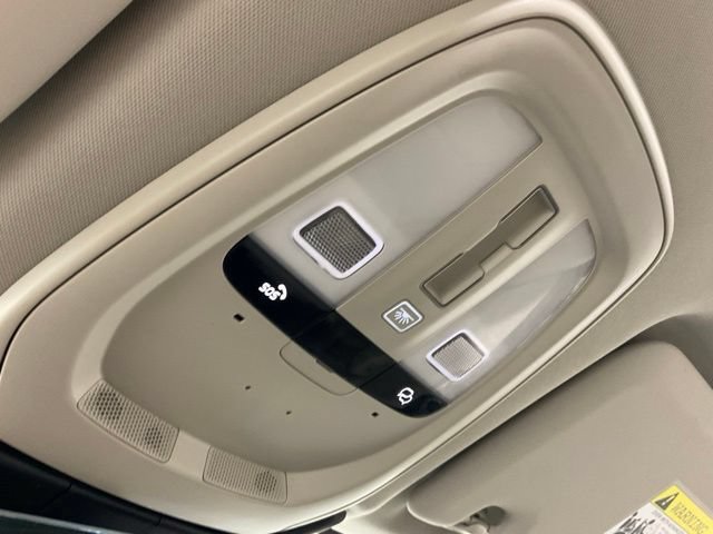 Used 2023 Volvo XC60 B5 Plus w/ Climate Package AWD/4WD image 22