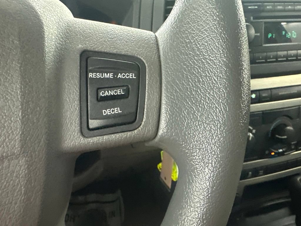 Used 2005 Jeep Grand Cherokee Laredo AWD/4WD image 39