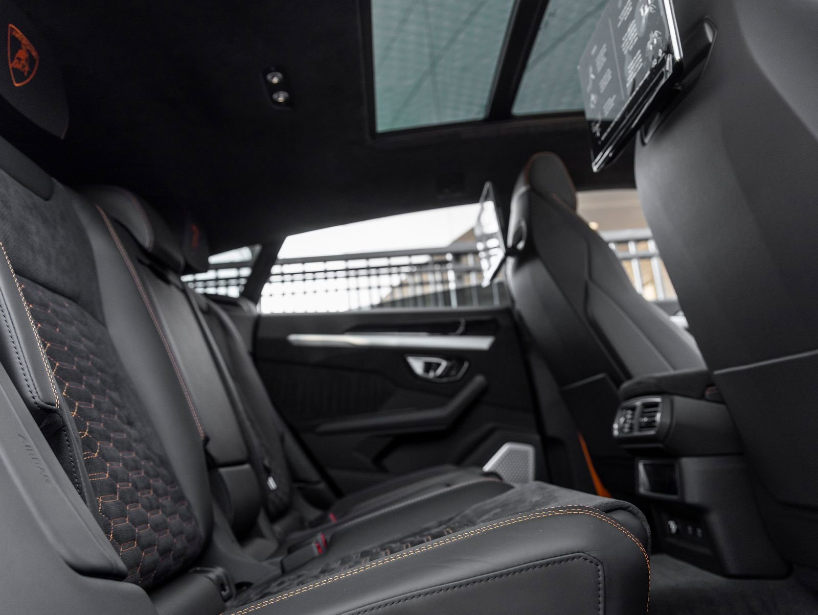 Used 2024 Lamborghini Urus S image 46