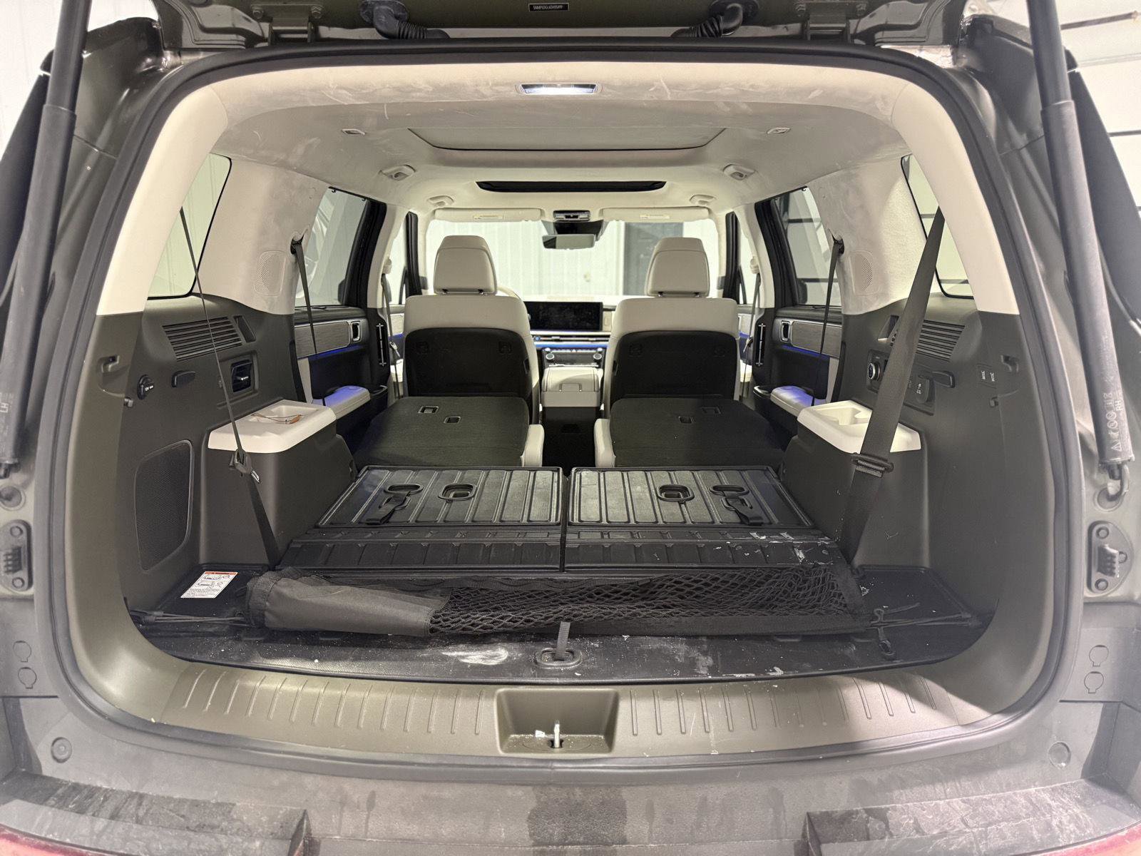 Used 2025 Hyundai Santa Fe Calligraphy AWD/4WD image 36