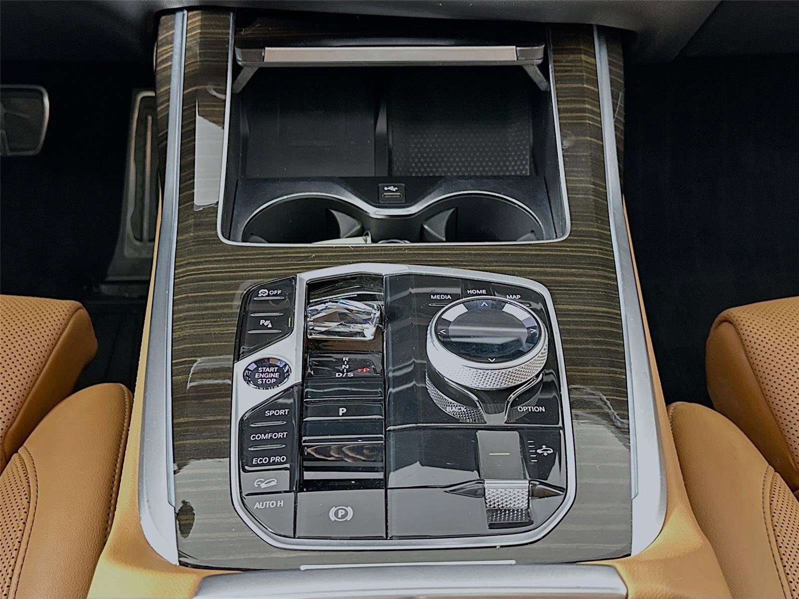 Used 2023 BMW X7 xDrive40i w/ M Sport Package image 17