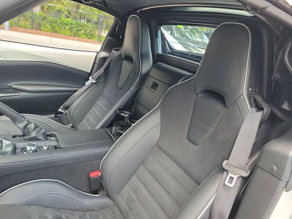 Used 2025 MAZDA MX-5 Miata RF Club RWD image 13