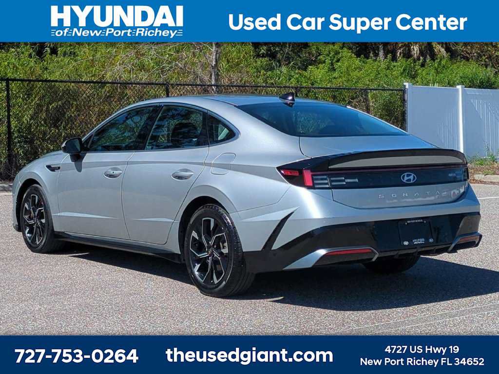 Used 2025 Hyundai Sonata SEL AWD/4WD image 3
