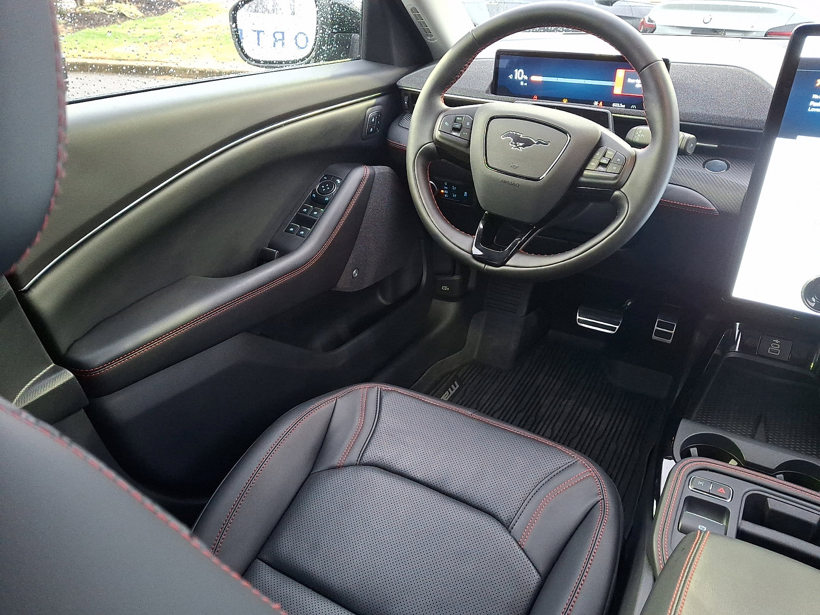 Certified 2025 Ford Mustang Mach-E Premium w/ Sport Appearance Package image 14