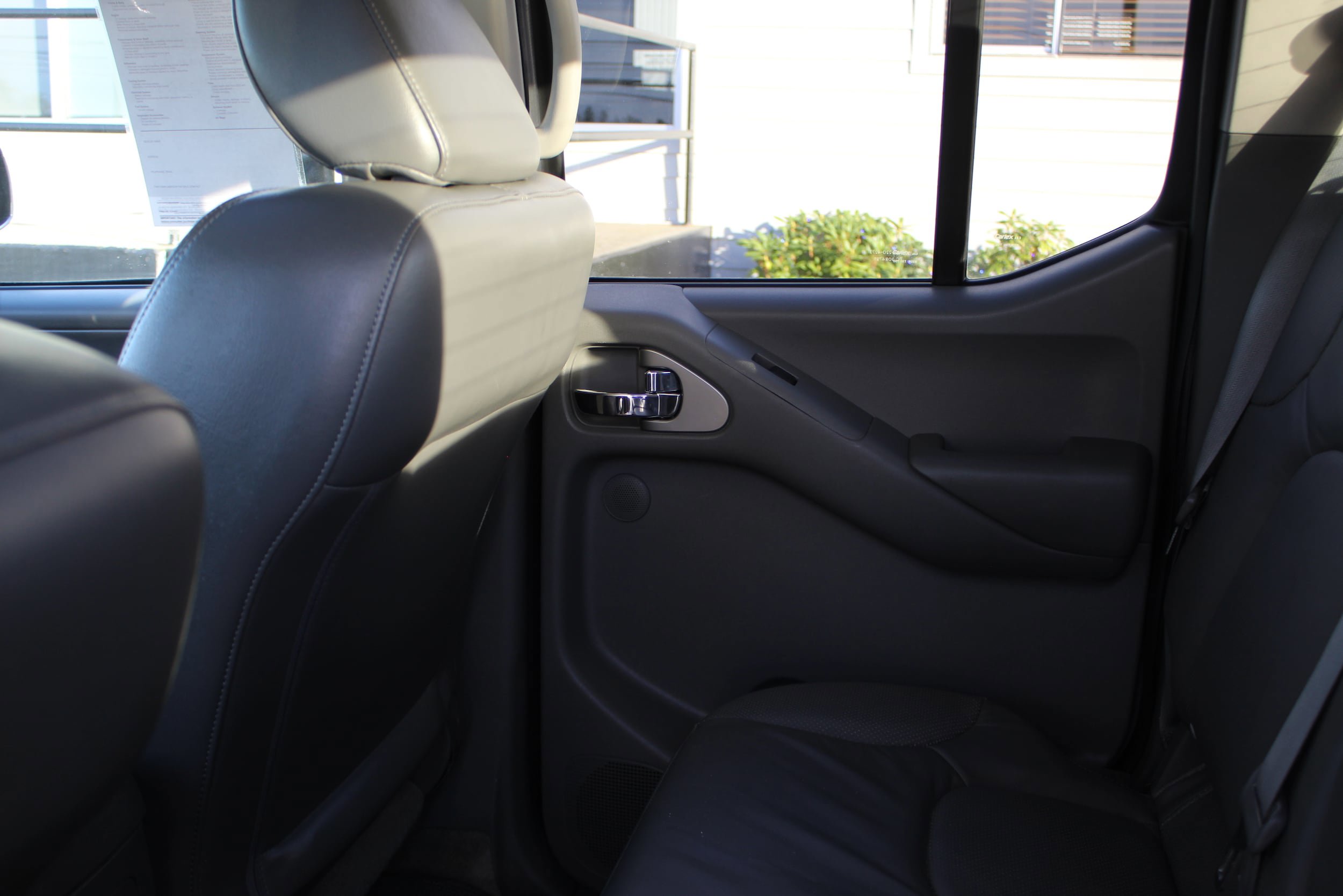 Used 2012 Nissan Frontier 4x4 Crew Cab Long Bed image 42
