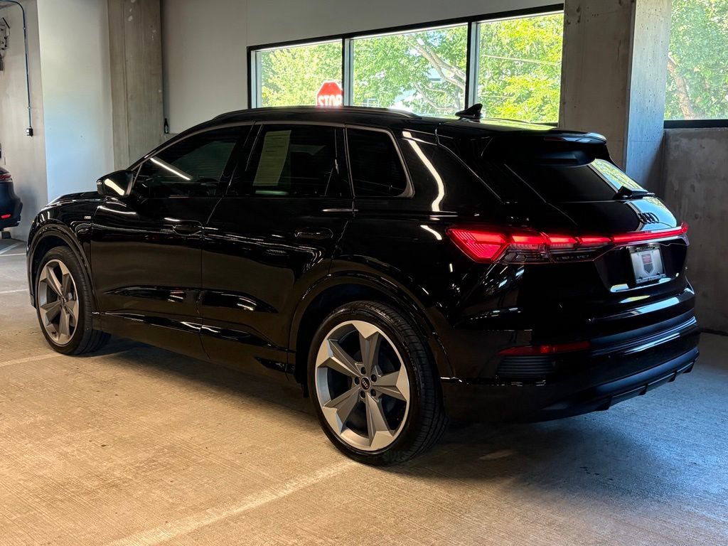 Used 2024 Audi Q4 e-tron Prestige w/ Black Optic Package AWD/4WD image 3