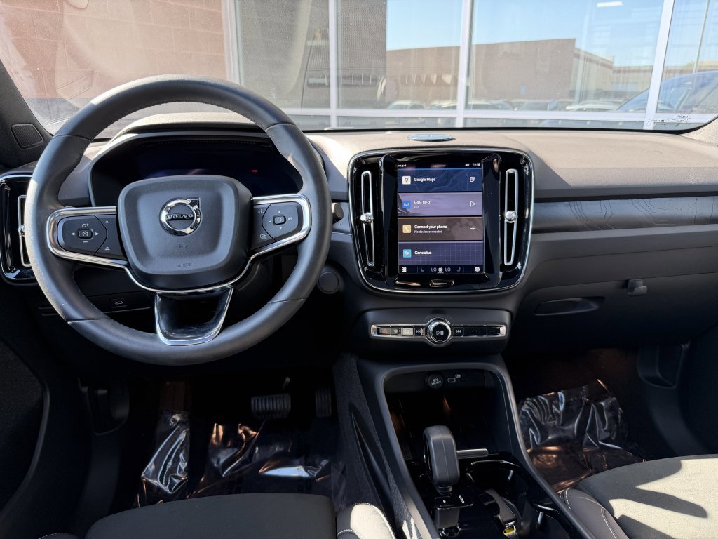 Used 2023 Volvo C40 P8 Recharge Plus image 16