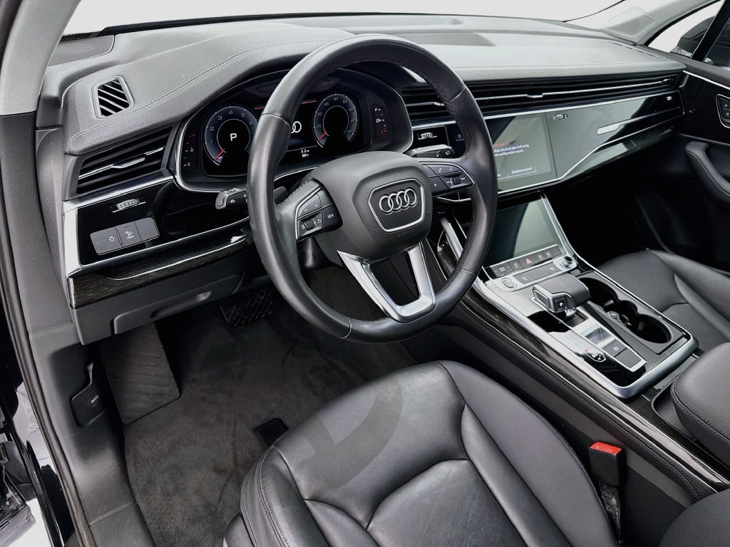 Used 2023 Audi Q7 3.0T Premium Plus w/ Premium Plus Package AWD/4WD image 9