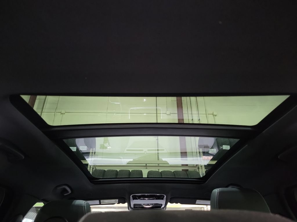 Used 2023 Land Rover Range Rover Velar R-Dynamic S AWD/4WD image 26