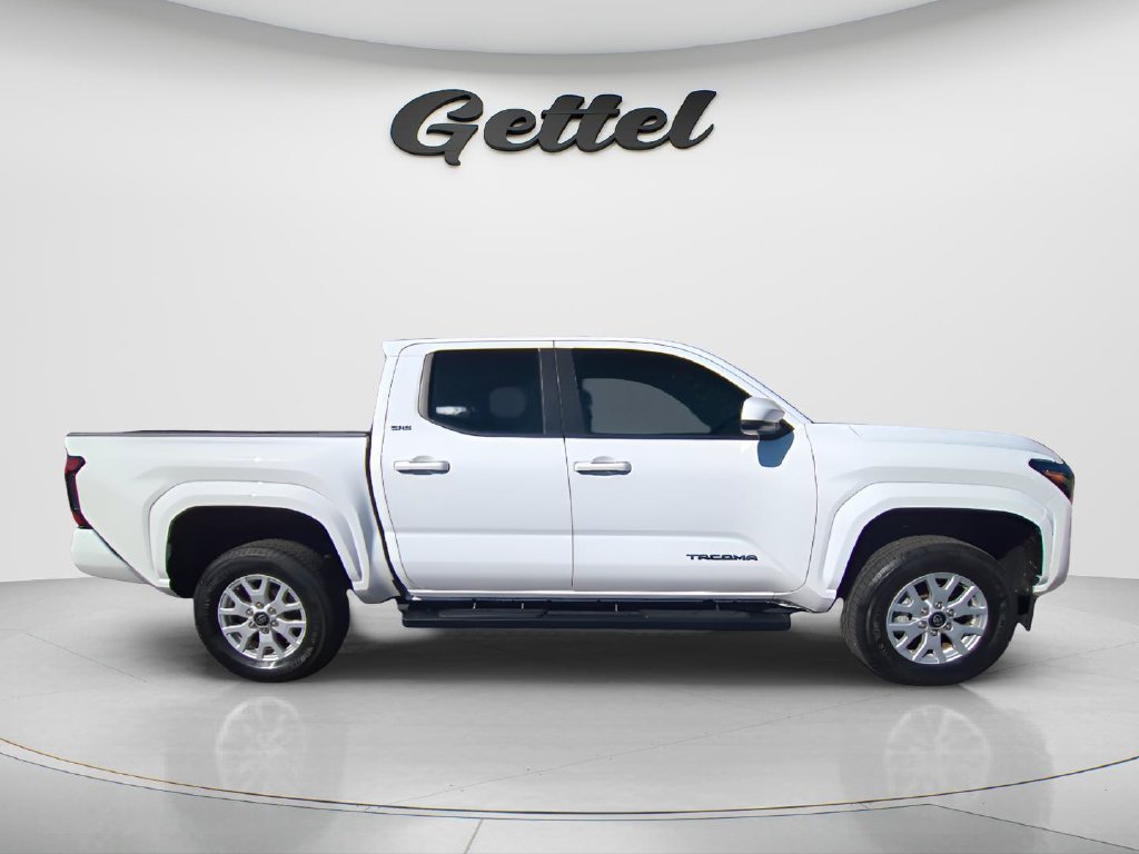 Used 2024 Toyota Tacoma SR5 w/ SR5 Upgrade Package RWD image 3