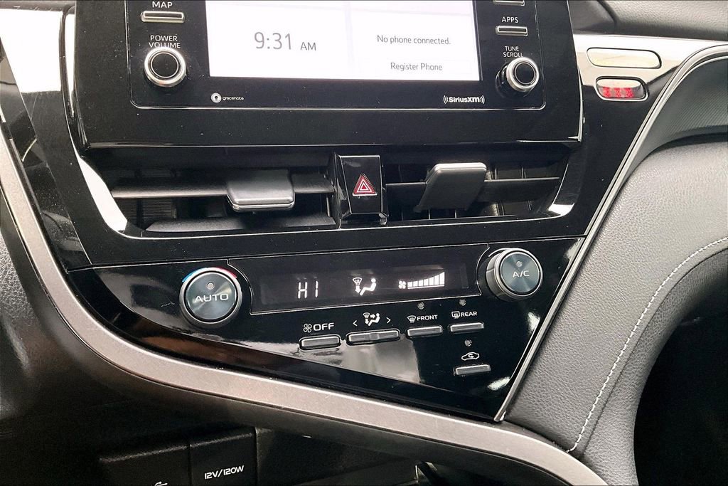 Used 2021 Toyota Camry SE image 15