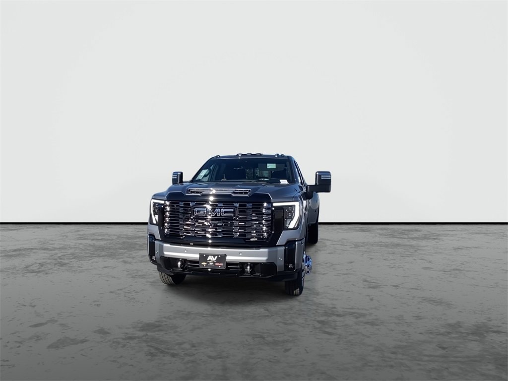 New 2026 GMC Sierra 3500 Denali Ultimate image 3
