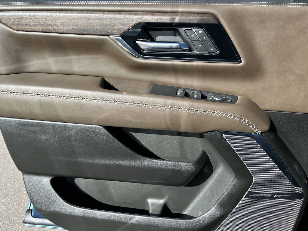 Used 2025 GMC Yukon Denali Ultimate image 23