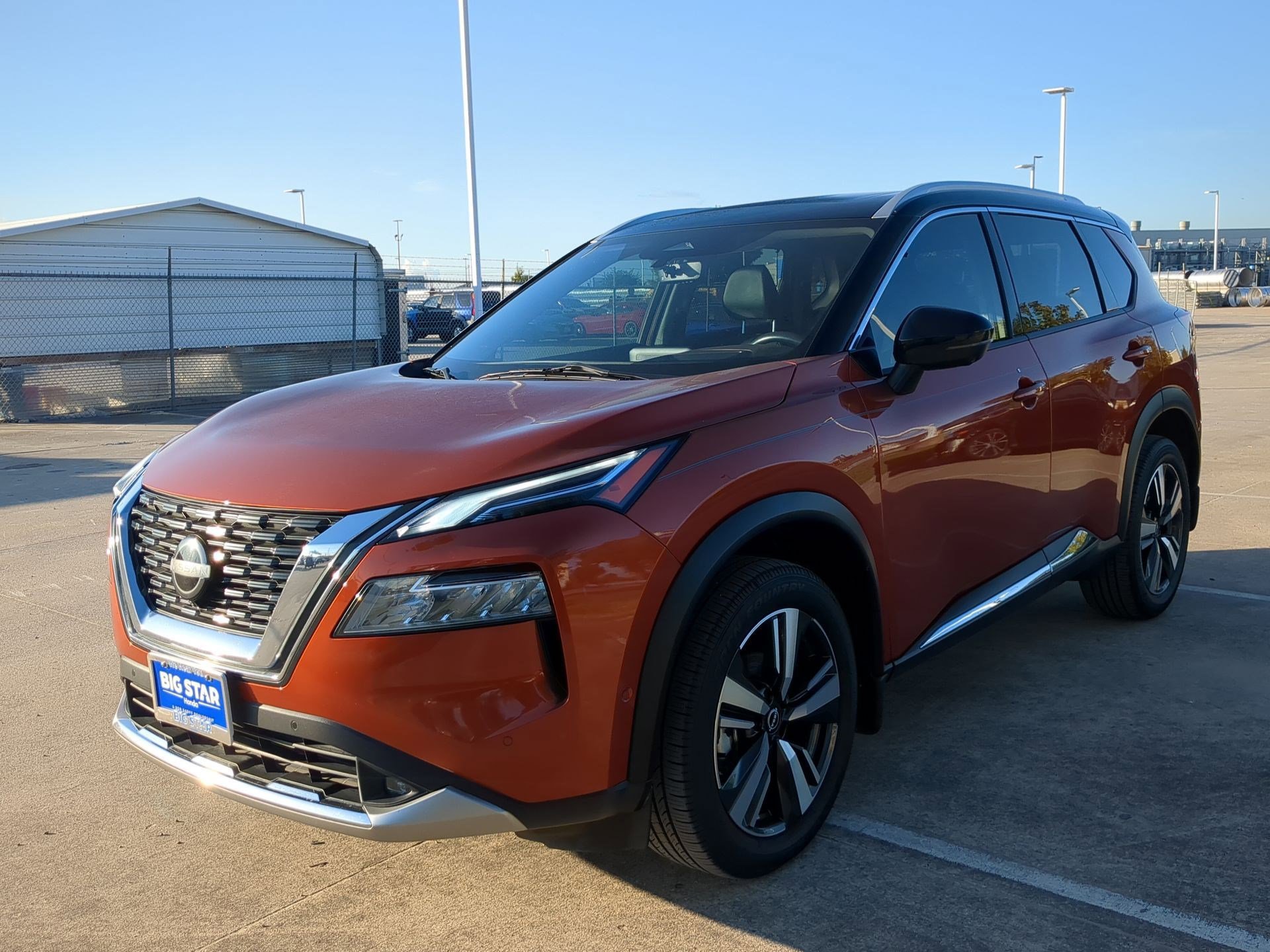 Used 2022 Nissan Rogue Platinum w/ Head-Up Display Package image 8