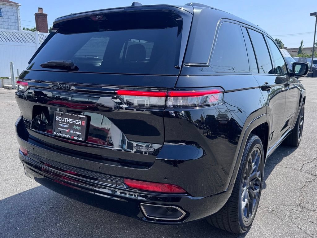 Used 2025 Jeep Grand Cherokee Summit AWD/4WD image 7