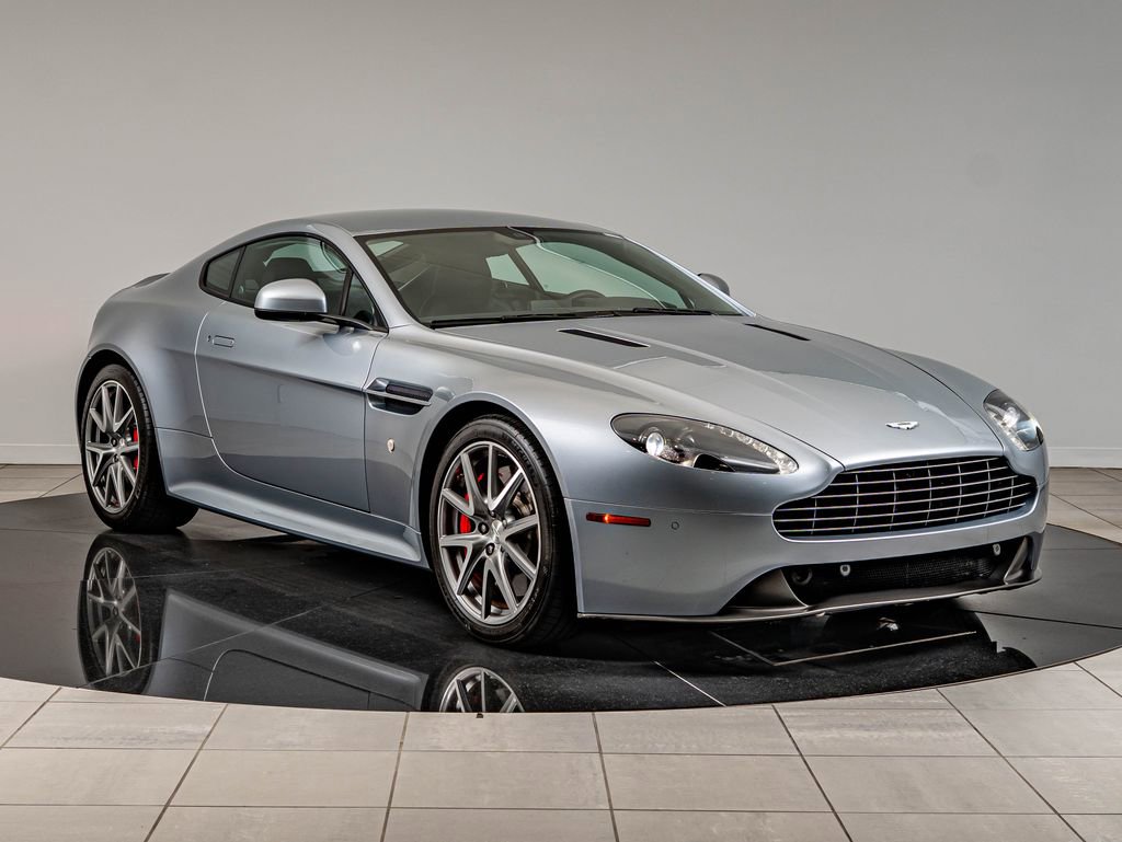 Used 2015 Aston Martin V8 Vantage GT RWD image 3