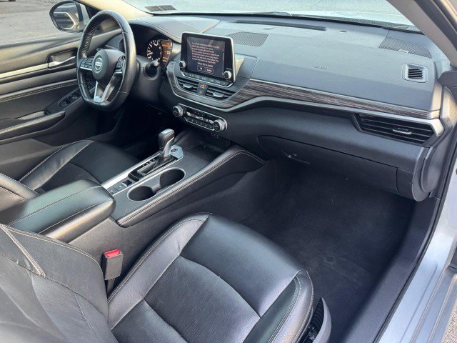 Used 2019 Nissan Altima 2.5 SL FWD image 18