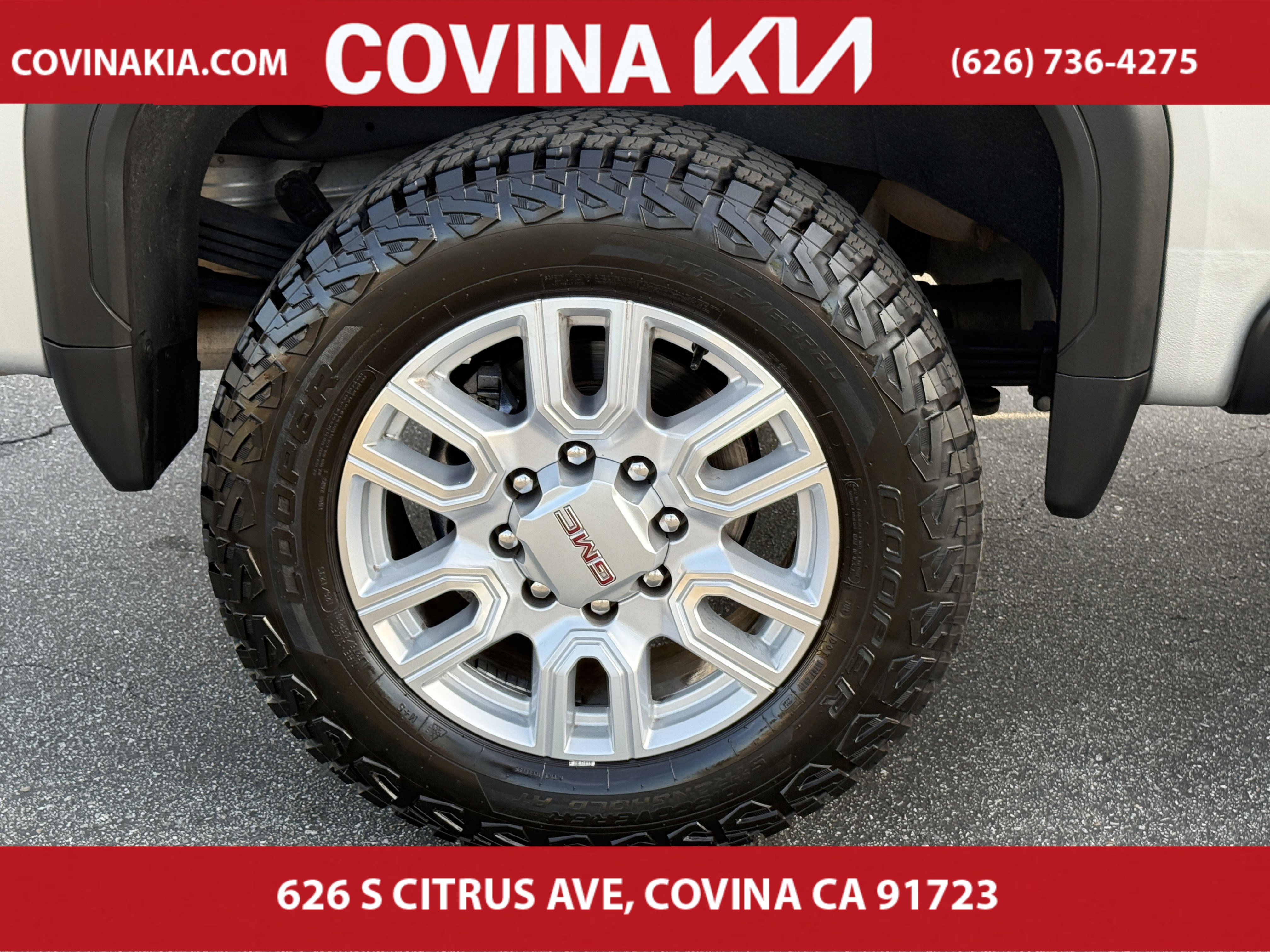 Used 2023 GMC Sierra 2500 SLT w/ SLT Premium Package image 10