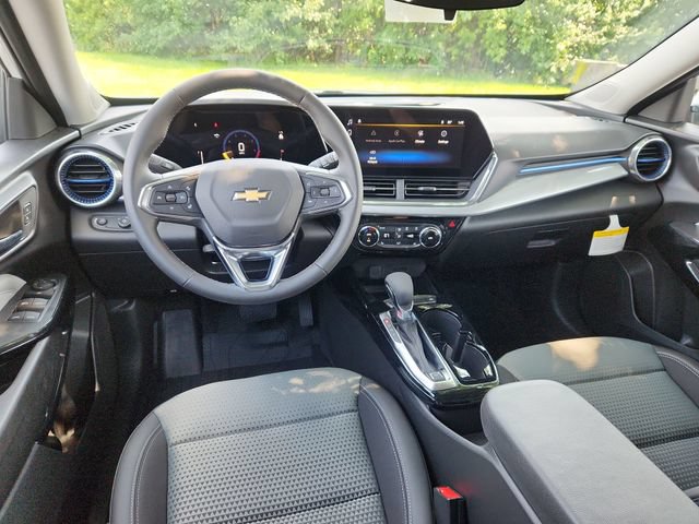 New 2026 Chevrolet Trax LT w/ Sunroof Package FWD image 21
