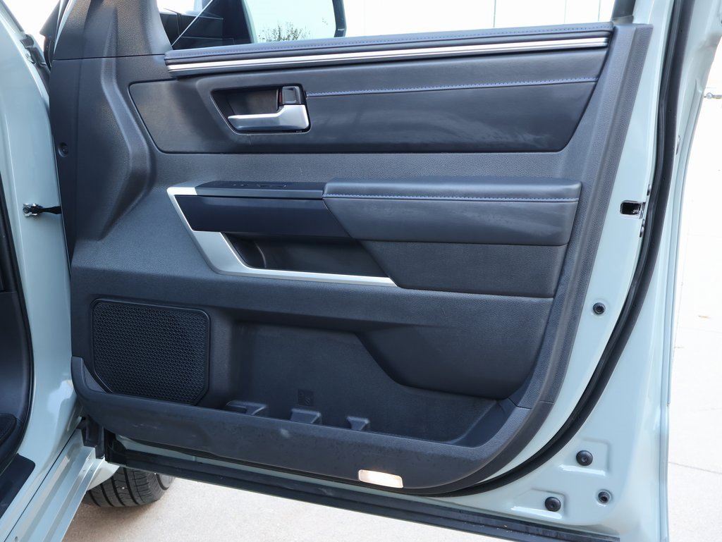 Used 2025 Toyota Tundra Platinum image 10