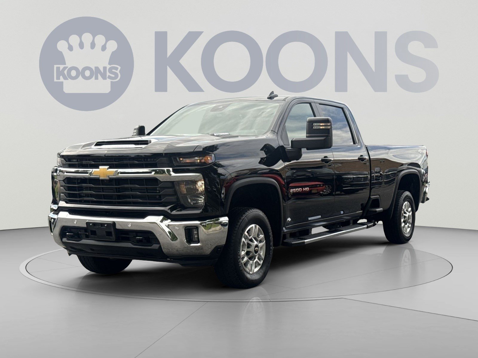 Used 2025 Chevrolet Silverado 2500 LT w/ Safety Package AWD/4WD image 1