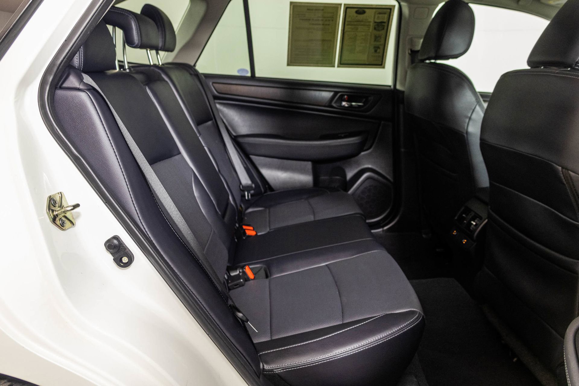 Used 2017 Subaru Outback 2.5i Limited w/ Popular Package #5 image 45