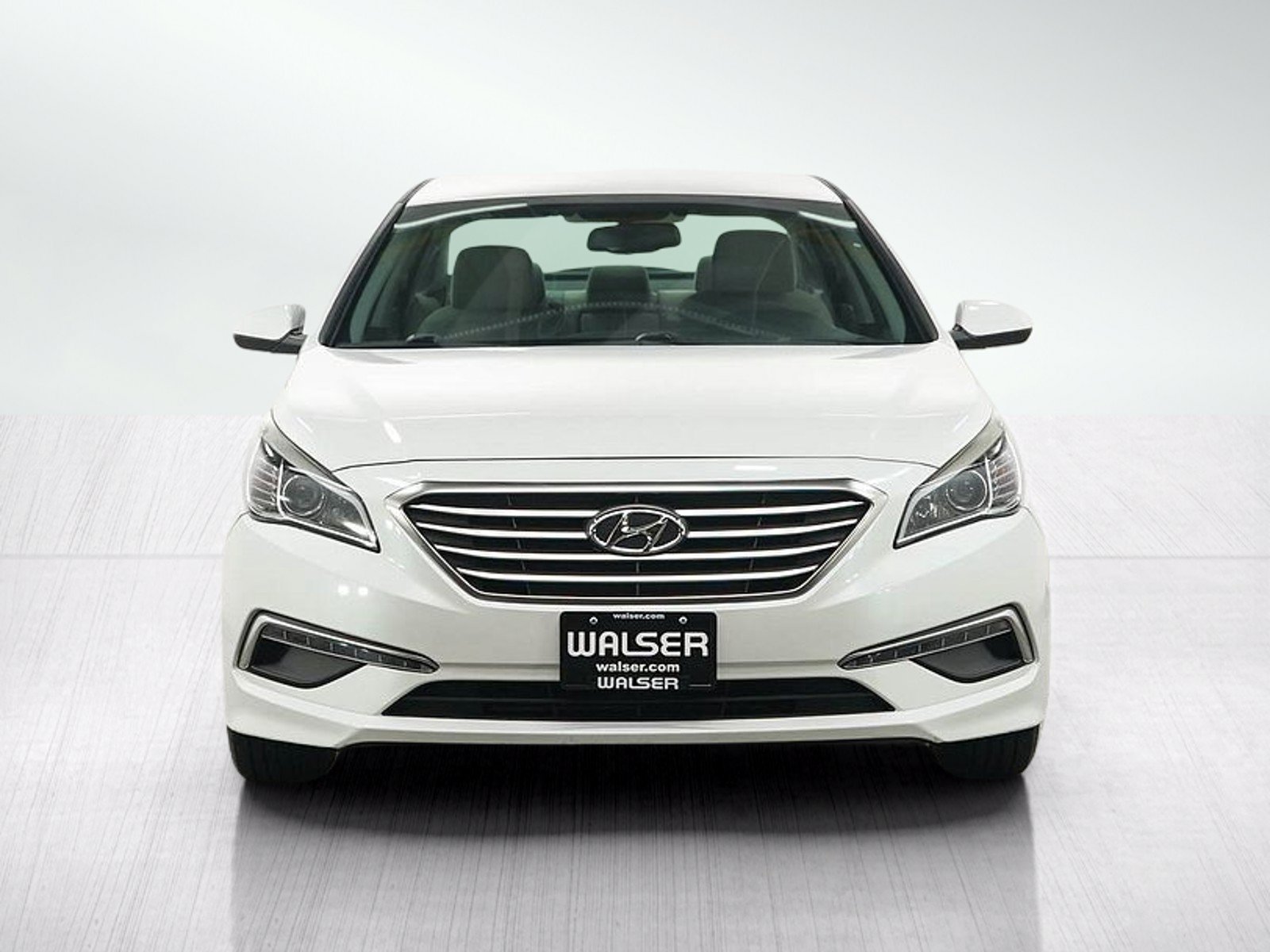 Used 2015 Hyundai Sonata SE w/ Option Group 09 FWD image 8