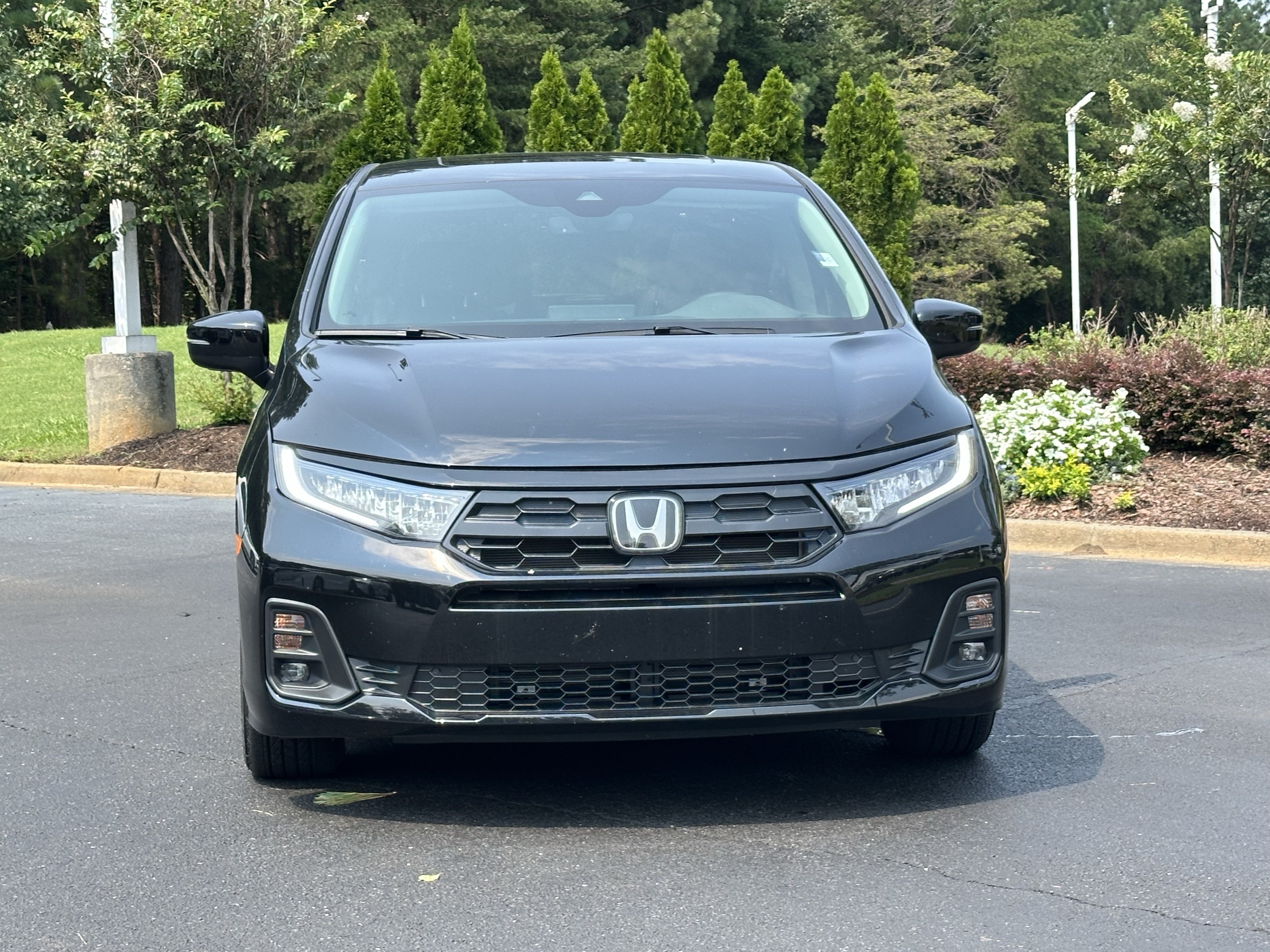 Used 2026 Honda Odyssey EX-L image 3
