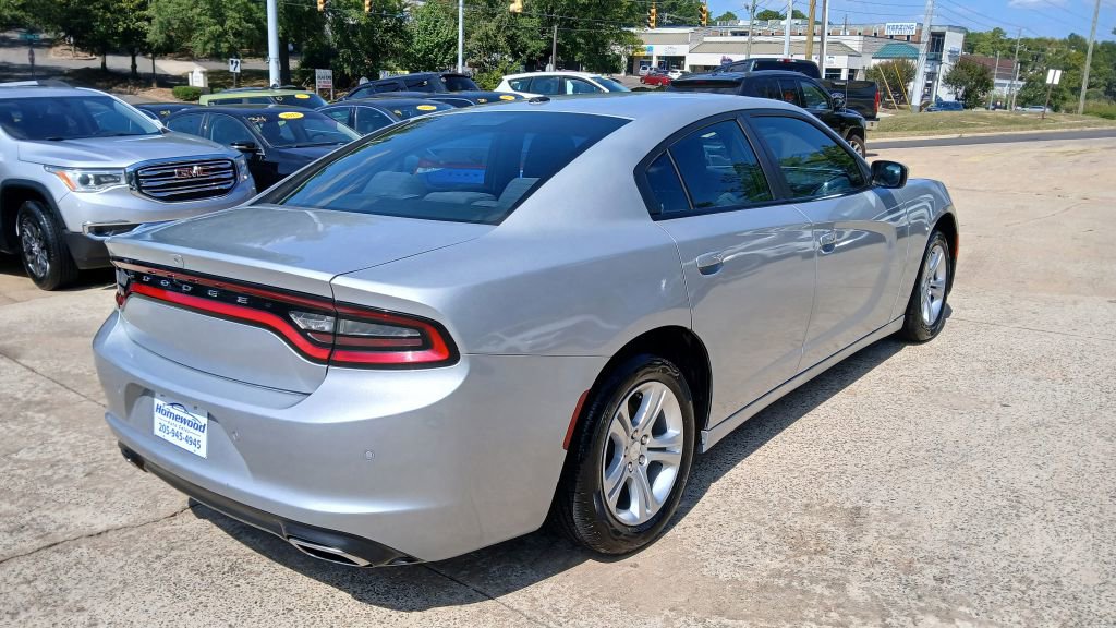 Used 2019 Dodge Charger SXT image 3