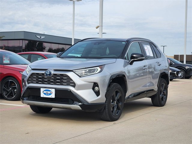 Used 2021 Toyota RAV4 XSE image 2