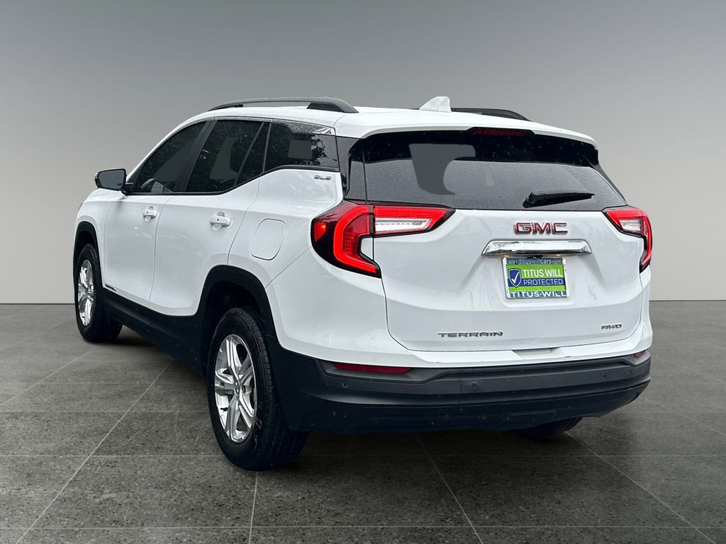 Used 2022 GMC Terrain SLE w/ Driver Convenience Package image 5