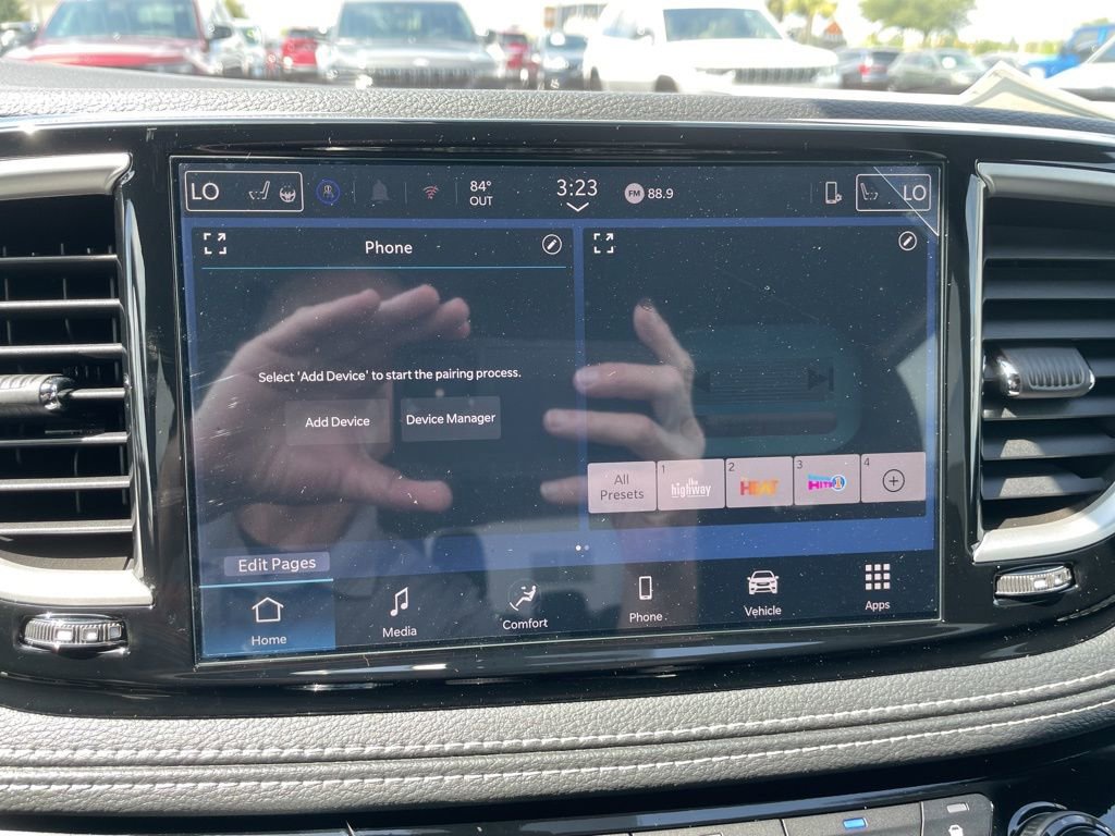 New 2026 Chrysler Pacifica Select image 29