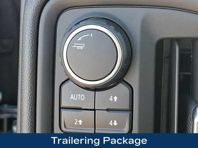 Used 2023 Chevrolet Silverado 1500 Custom Trail Boss w/ LPO, Dark Essentials Package AWD/4WD image 7