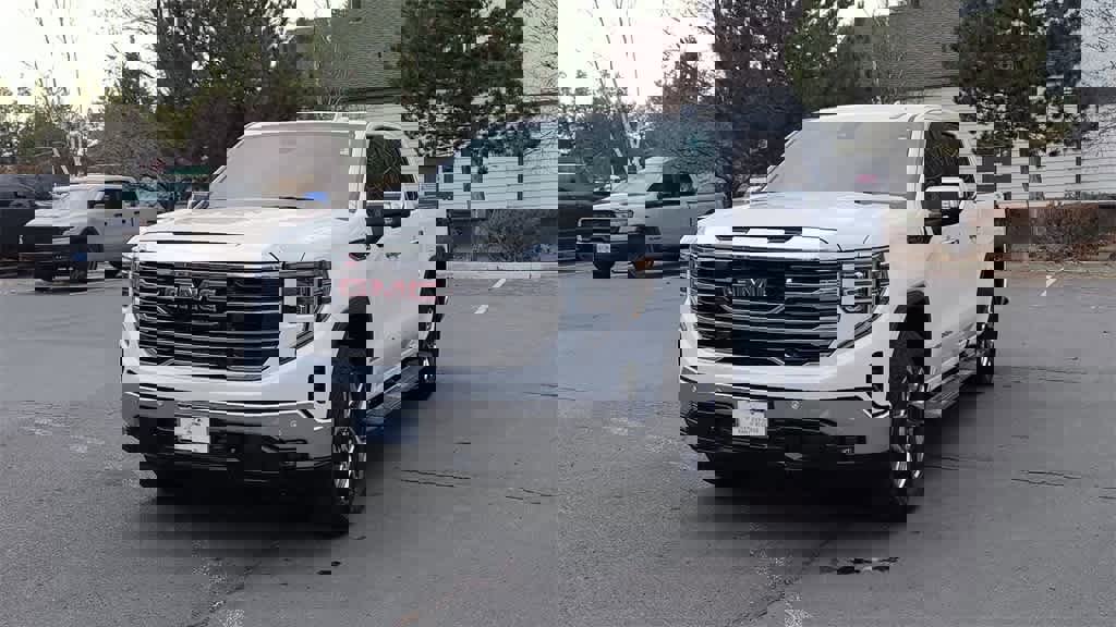 Used 2025 GMC Sierra 1500 SLT w/ SLT Premium Plus Package image 4