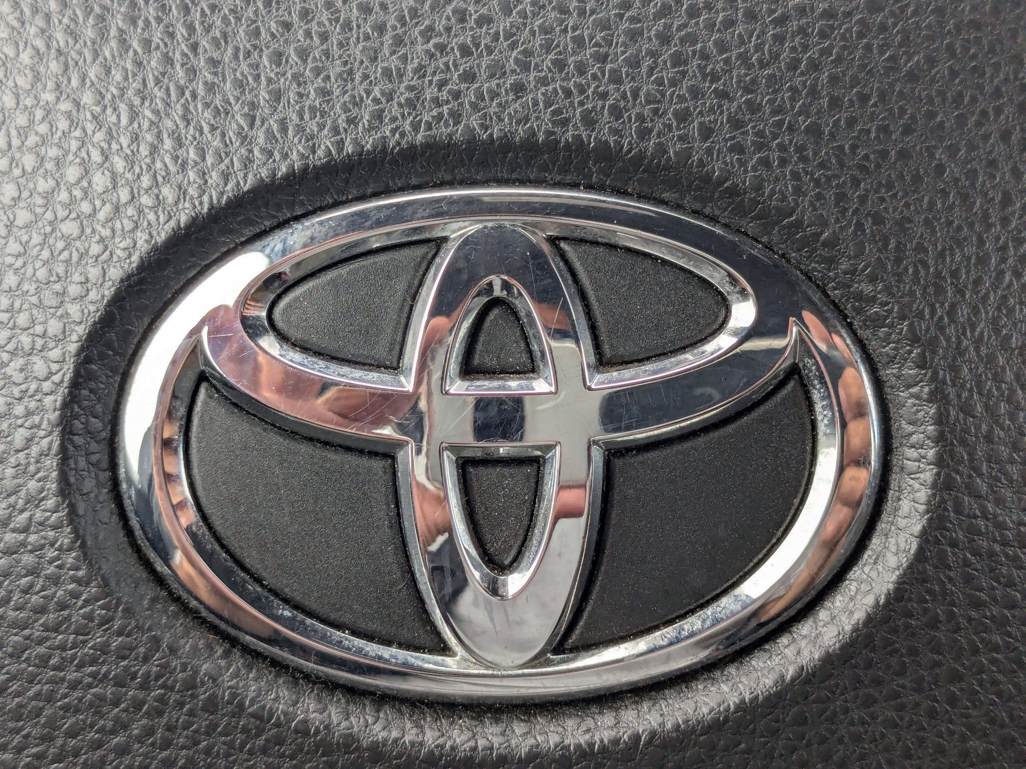 Used 2021 Toyota Corolla XSE image 30