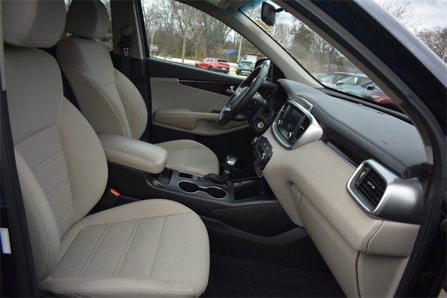 Used 2020 Kia Sorento LX w/ LX I4 Convenience Package image 12