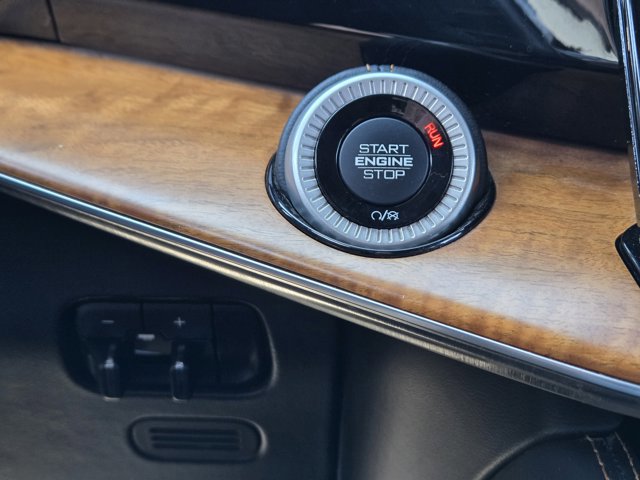 Used 2022 Jeep Grand Wagoneer Series III w/ Rear Seat Video Group 1 image 29