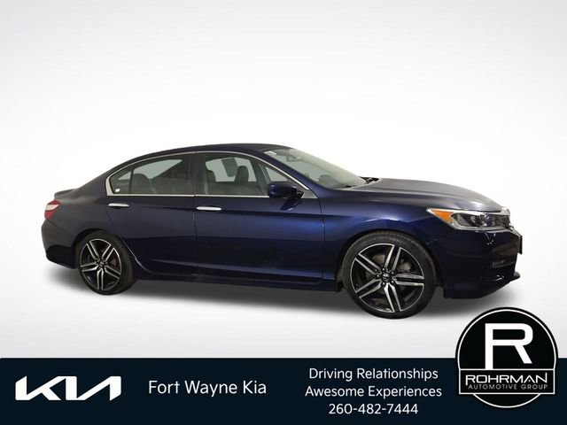 Used 2017 Honda Accord Sport image 5