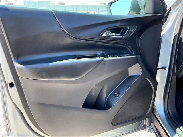 Used 2023 Chevrolet Equinox LT FWD image 9