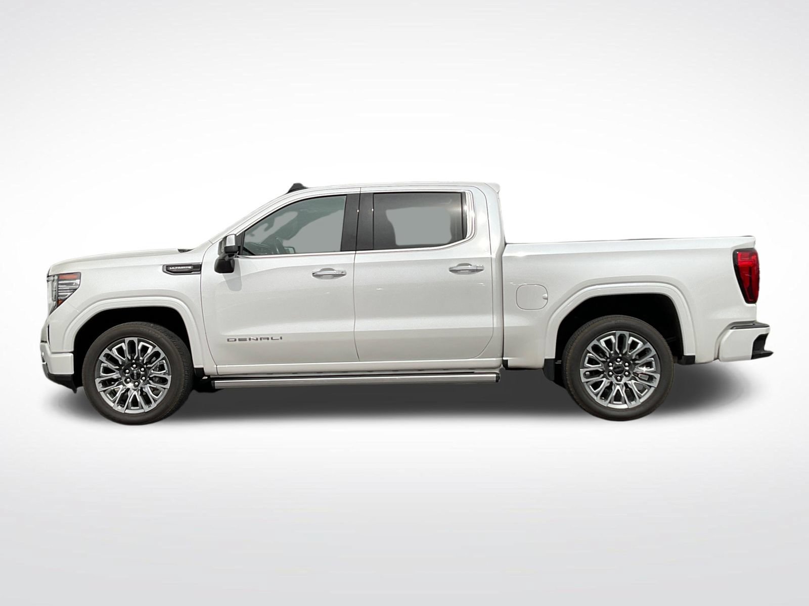 Used 2025 GMC Sierra 1500 Denali Ultimate AWD/4WD image 6