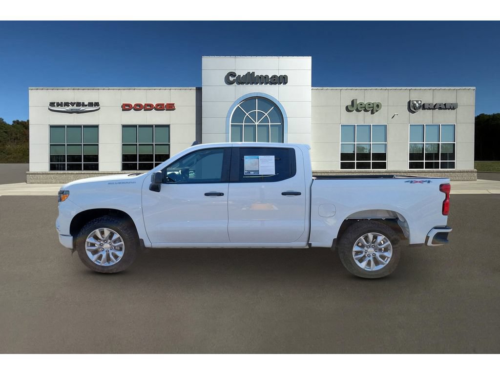 Used 2023 Chevrolet Silverado 1500 Custom AWD/4WD image 6