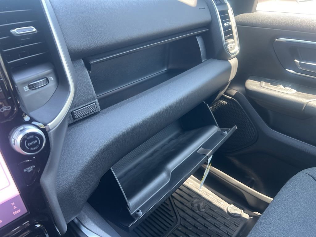 New 2026 RAM 1500 4x4 Crew Cab image 49