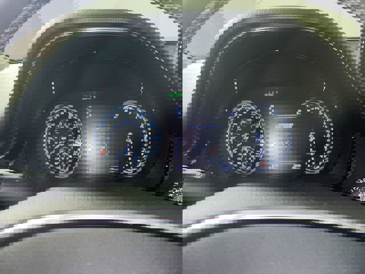 Used 2025 Genesis GV70 2.5T image 17