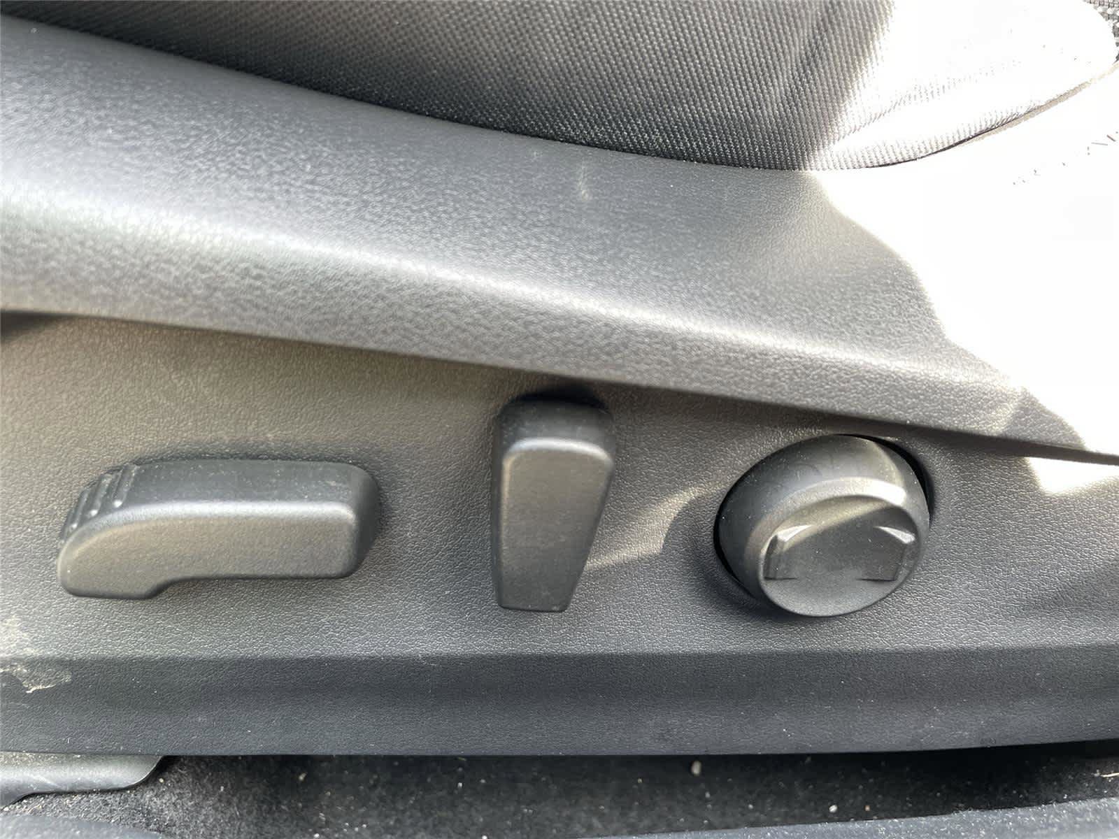 Certified 2023 Subaru Outback Premium image 13