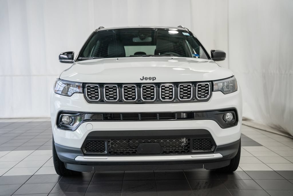 Certified 2025 Jeep Compass Limited AWD/4WD image 2