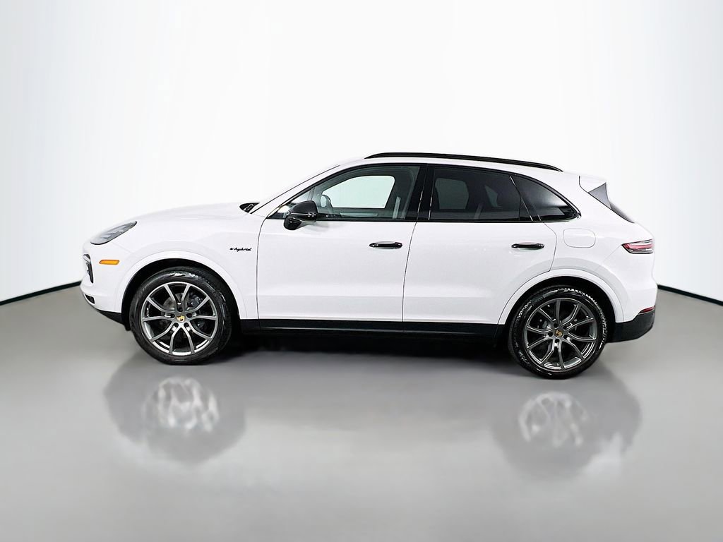 Used 2023 Porsche Cayenne AWD/4WD image 8