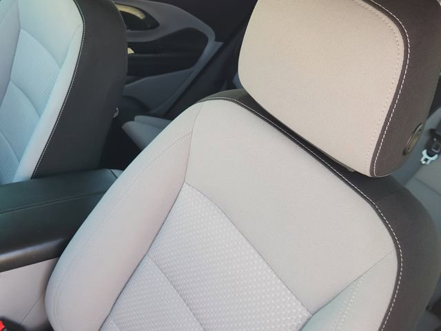 Used 2023 GMC Terrain SLE w/ Driver Convenience Package image 24