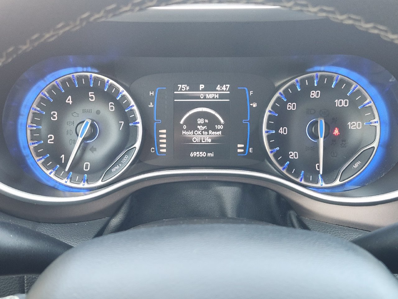 Used 2024 Chrysler Voyager LX FWD image 13