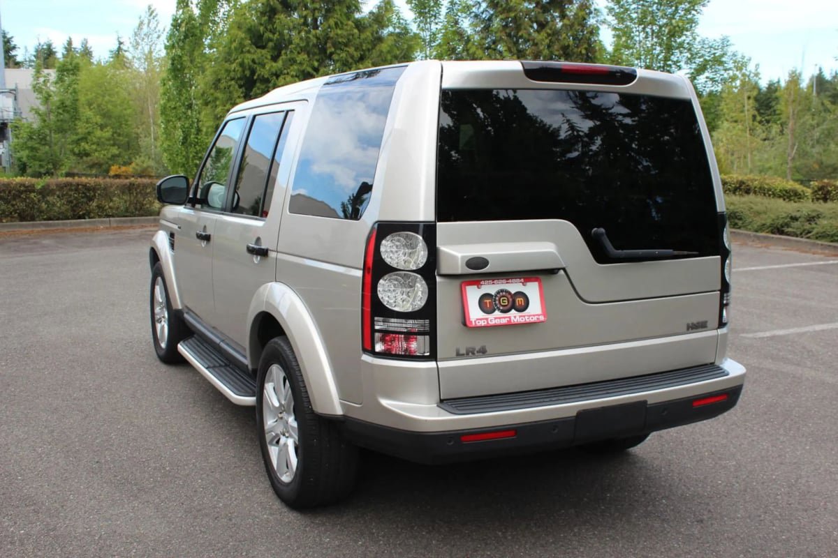 Used 2016 Land Rover LR4 HSE AWD/4WD image 6