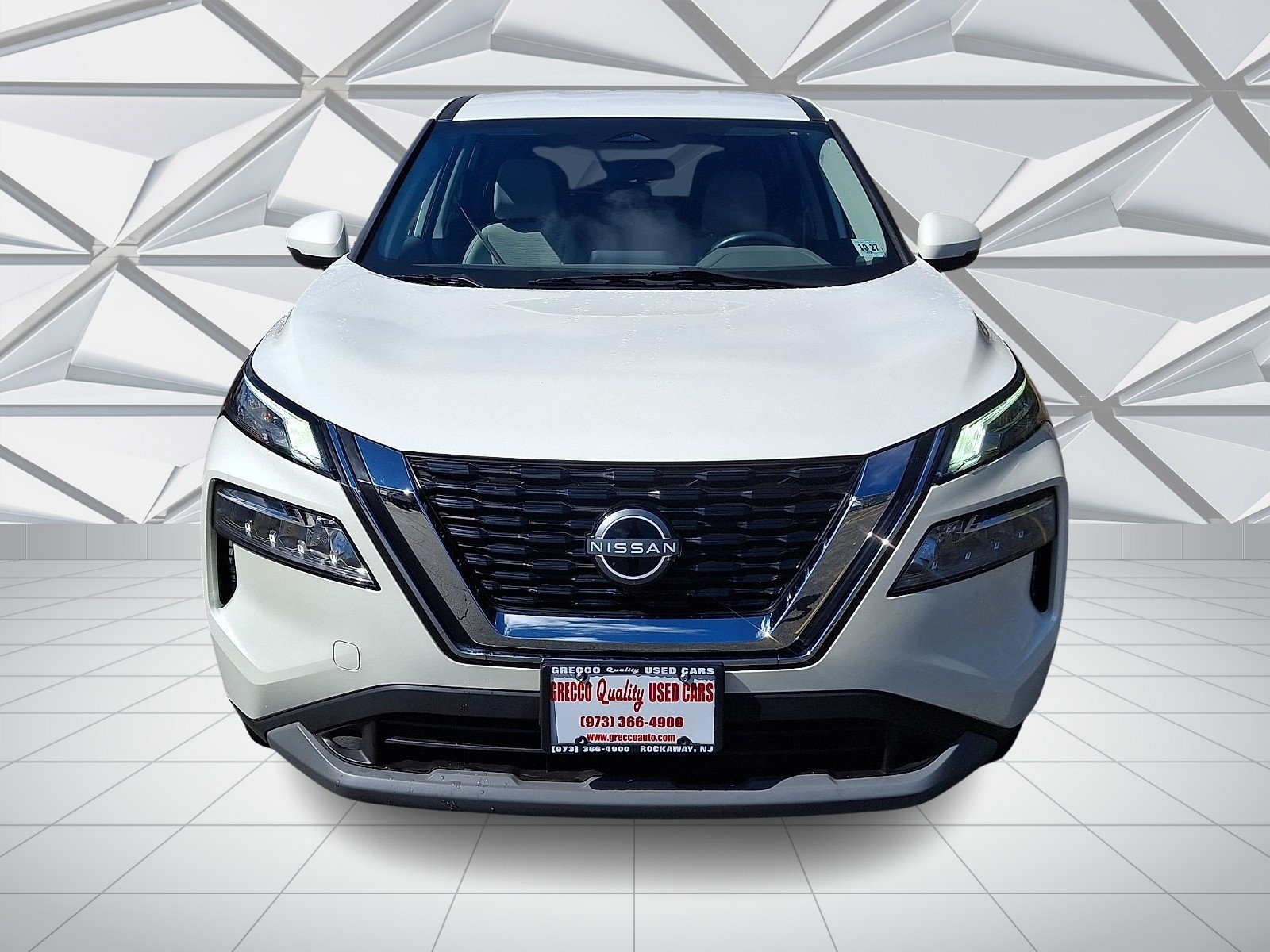 Used 2023 Nissan Rogue SV AWD/4WD image 3